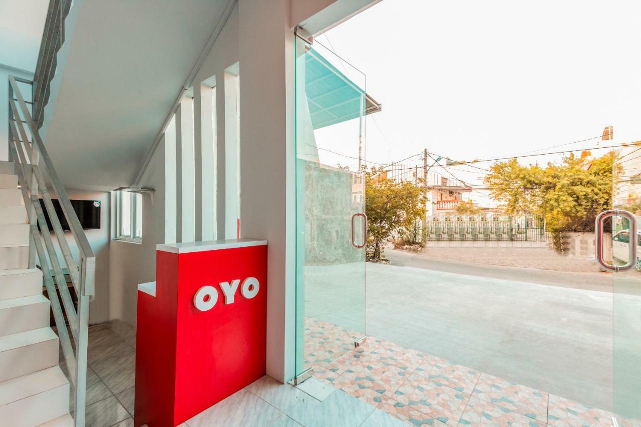 OYO 853 Fongki Place Jakarta Exterior foto